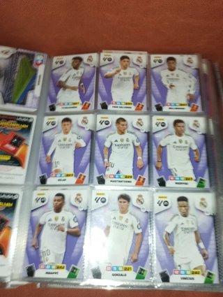 Álbum de cromos de fútbol Adrenalyn