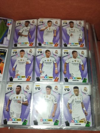Álbum de cromos de fútbol Adrenalyn