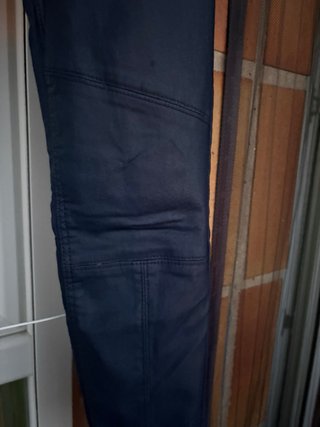 Pantalón pitillo Stradivarius Talla 34