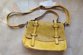 Bolso Mochila Mostaza