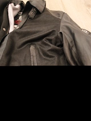 Chaqueta de hombre negra