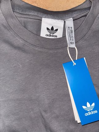 Conjunto Reebok / Camiseta Adidas Originals