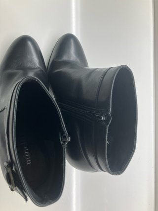 Botines de piel negros de alta calidad.Tacón 10 cm