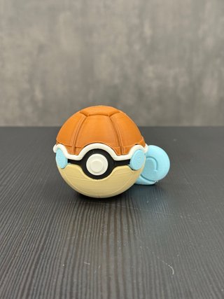 Poké Ball Squirtle
