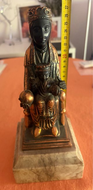 Virgen de Montserrat Negra
