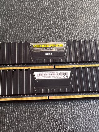 Corsair Vengeance LPX DDR4 16GB (2x8GB) 2666MHz