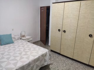 Alquilo piso por habitaciones para estudiantes