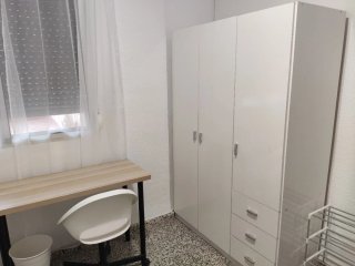 Alquilo piso por habitaciones para estudiantes