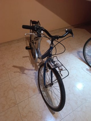 Bicicleta de chica azul
