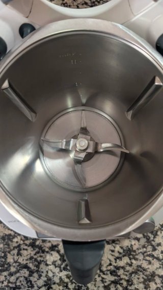 Thermomix TM6 con todos los accesorios y mochila