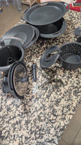 Thermomix TM6 con todos los accesorios y mochila
