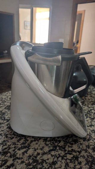 Thermomix TM6 con todos los accesorios y mochila