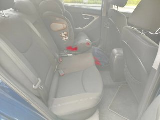 Hyundai Elantra 2012