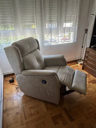 Sillón relax beige tela