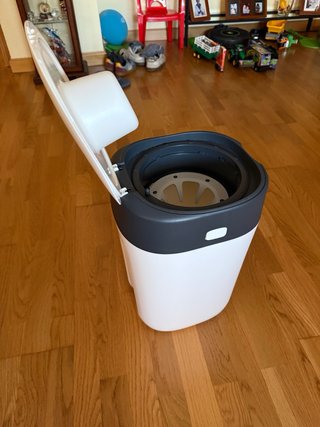 Papelera pañales Tommee Blanco