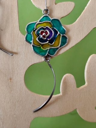 Pendientes flor esmaltada