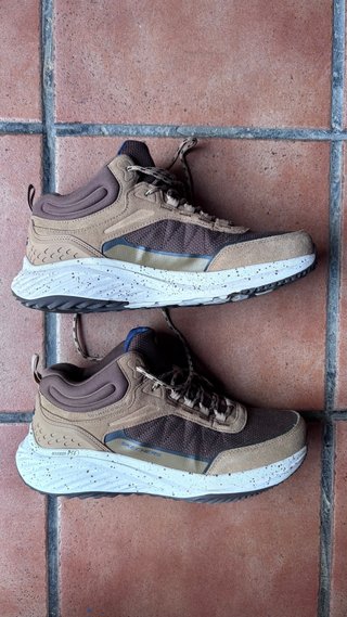 Zapatos Skechers Talla 42 Beige/Marrón