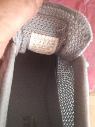 Zapatillas Skechers.