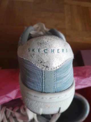Zapatillas Skechers.