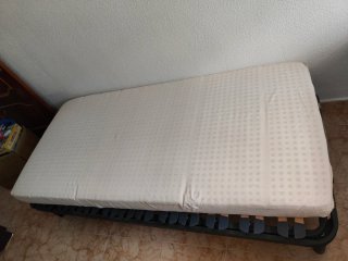 Base de cama geriátrica con somier articulada