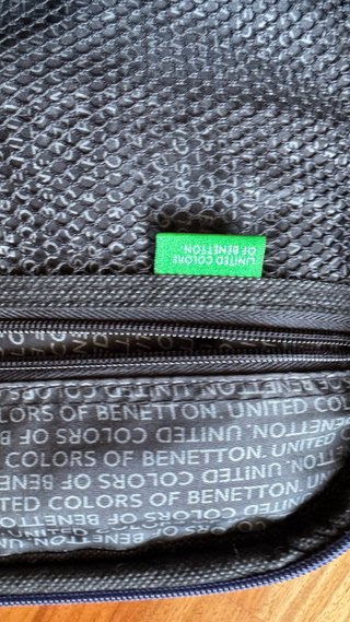Maleta United Colors of Benetton pequeña