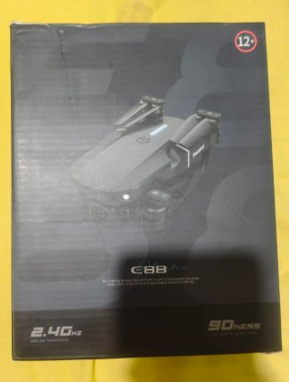 Dron RC Negro