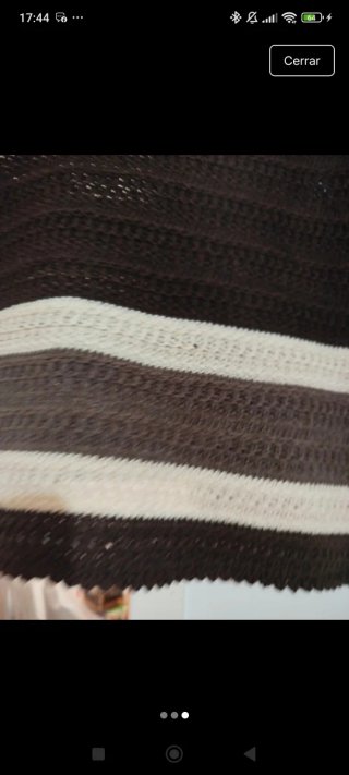 Top de ganchillo marrón y beige