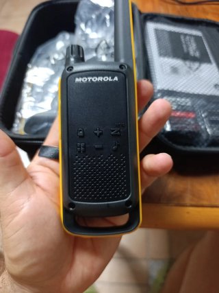 Walkie Talkie Motorola T82 Extreme