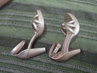 Sandalias doradas T38 tacón 8cm