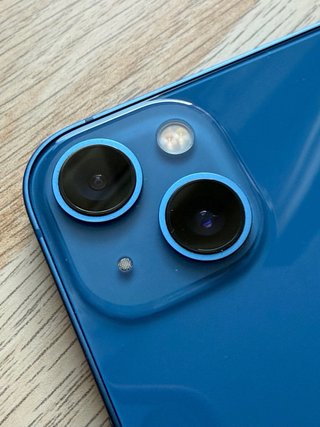 iPhone 13 Azul 128 GB | Caja + cable + 2 fundas