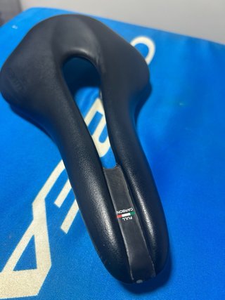 Sillín Selle San Marco Full Carbon