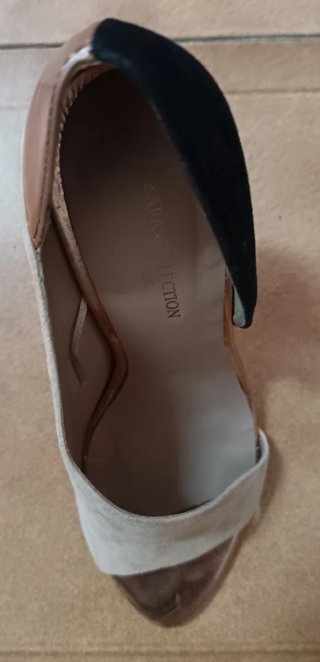 Sandalias ante negras y beige tacón fino