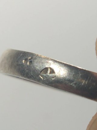 Antiguo anillo de plata con perla