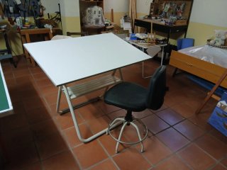 Mesa Dibujo Técnico y Silla Giratoria