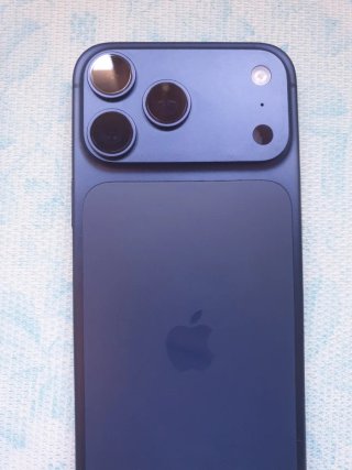 iPhone 17 Pro Max Azul  En perfecto estado