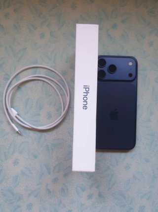 iPhone 17 Pro Max Azul  En perfecto estado