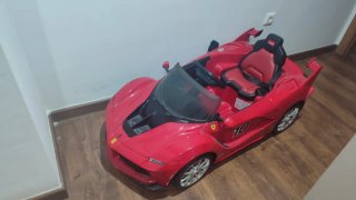 Coche eléctrico infantil Ferrari rojo