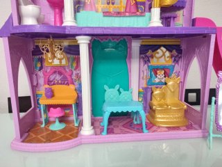 Castillo Enchantimals con accesorios