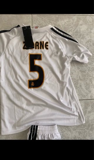 Conjunto Real Madrid Adidas Talla 5