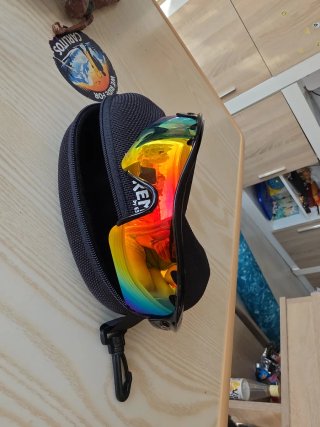 Gafas deportivas Extreme + funda rígida