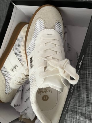 Zapatillas La Strada Blancas y Marrones