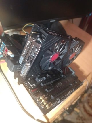 Tarjeta Gráfica XFX RX 580 8GB