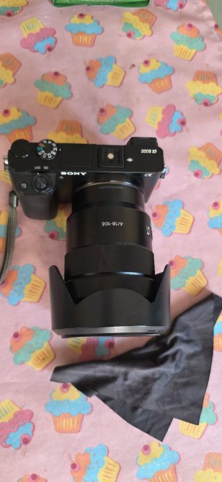 Macchina fotografica Sony a 6000