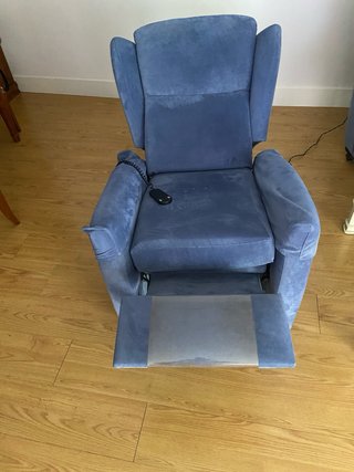 Sillón relax eléctrico azul con mando