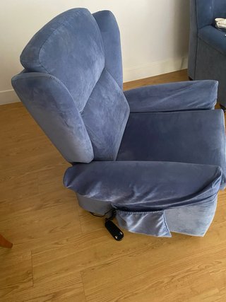 Sillón relax eléctrico azul con mando