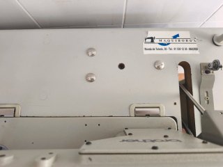 Máquina de coser industrial Brother SL-1110-3