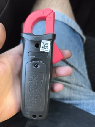 Pinza Amperimétrica UNI-T UT210A