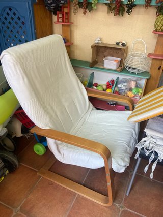 Sillón Ikea madera y tela