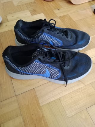 Nike Revolution 3 Talla 42.5