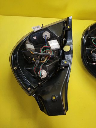 PILOTOS TRASEROS RENAULT CLIO III 5P - LED -